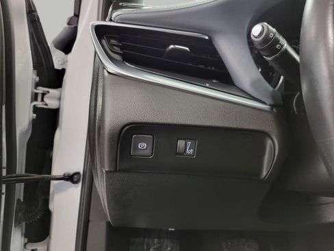 Used 2024 Buick Enclave Essence w/ Sport Touring Edition image 10