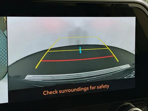 Used 2024 Toyota Highlander Platinum image 22