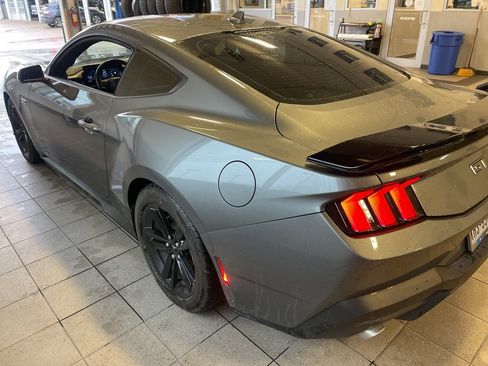 Used 2024 Ford Mustang GT RWD image 7
