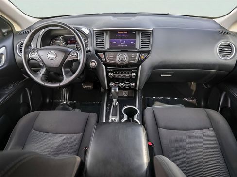 Used 2020 Nissan Pathfinder SV image 29