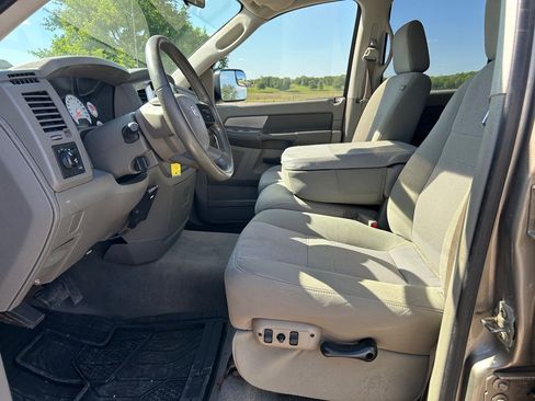 Used 2007 Dodge Ram 2500 Truck SLT AWD/4WD image 9