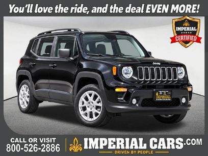 Used 2023 Jeep Renegade Latitude w/ Sun/Sound Group