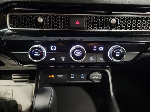 Used 2025 Honda Civic Sport image 17