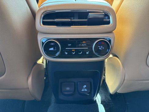 Used 2023 Genesis GV80 2.5T w/ Prestige 20" Package image 19