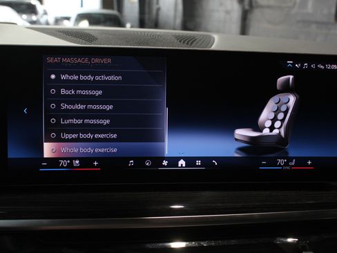 Used 2025 BMW X5 xDrive40i w/ M Sport Package AWD/4WD image 77