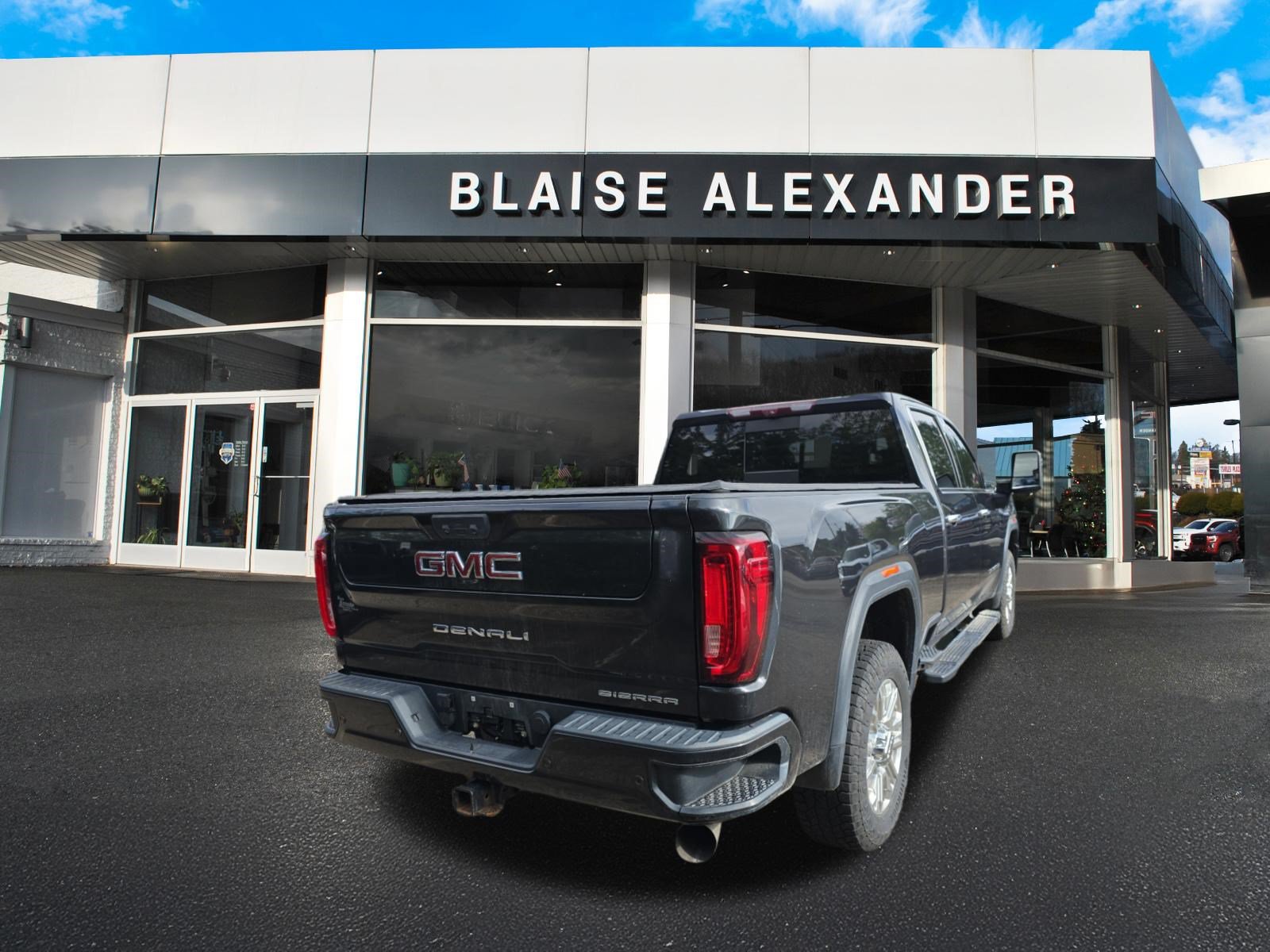 Used 2020 GMC Sierra 2500 Denali w/ Denali Ultimate Package AWD/4WD image 2