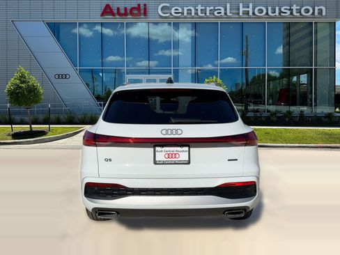 New 2025 Audi Q5 Prestige image 10