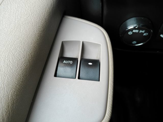 Used 2020 Chevrolet Express 2500 w/ Driver Convenience Package RWD image 23