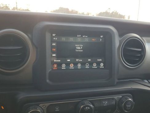 Certified 2020 Jeep Gladiator Sport w/ Quick Order Package 24S image 24