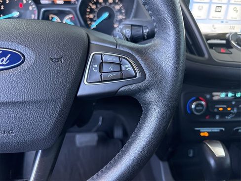 Used 2017 Ford Escape Titanium image 25