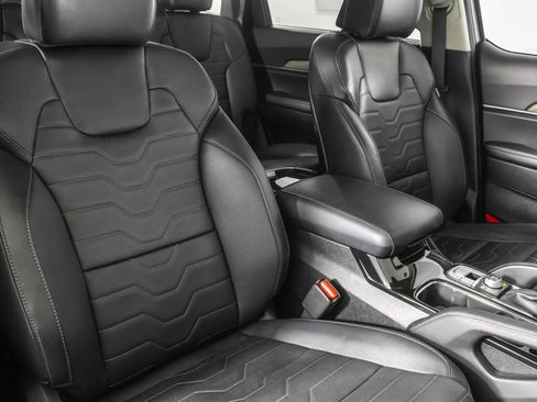 Used 2022 Kia Telluride SX w/ SX Prestige Package image 51