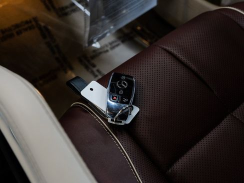 Used 2022 Mercedes-Benz Maybach GLS 600 4MATIC image 71