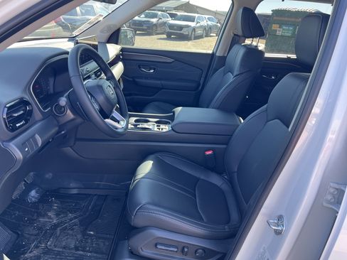New 2026 Honda Pilot Touring image 18