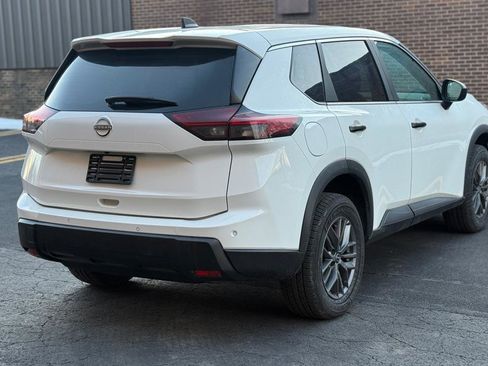 Used 2024 Nissan Rogue S image 7