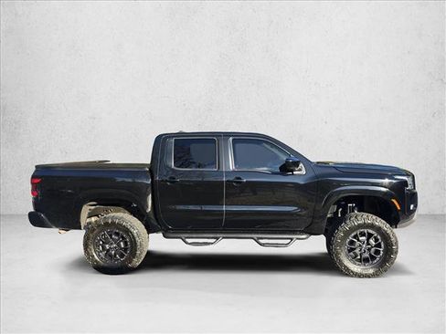 Used 2022 Nissan Frontier SV image 4