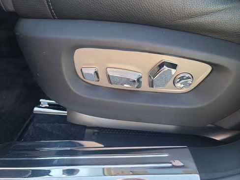 Used 2015 Rolls-Royce Ghost image 16