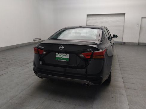 Used 2019 Nissan Altima 2.5 SR FWD image 7