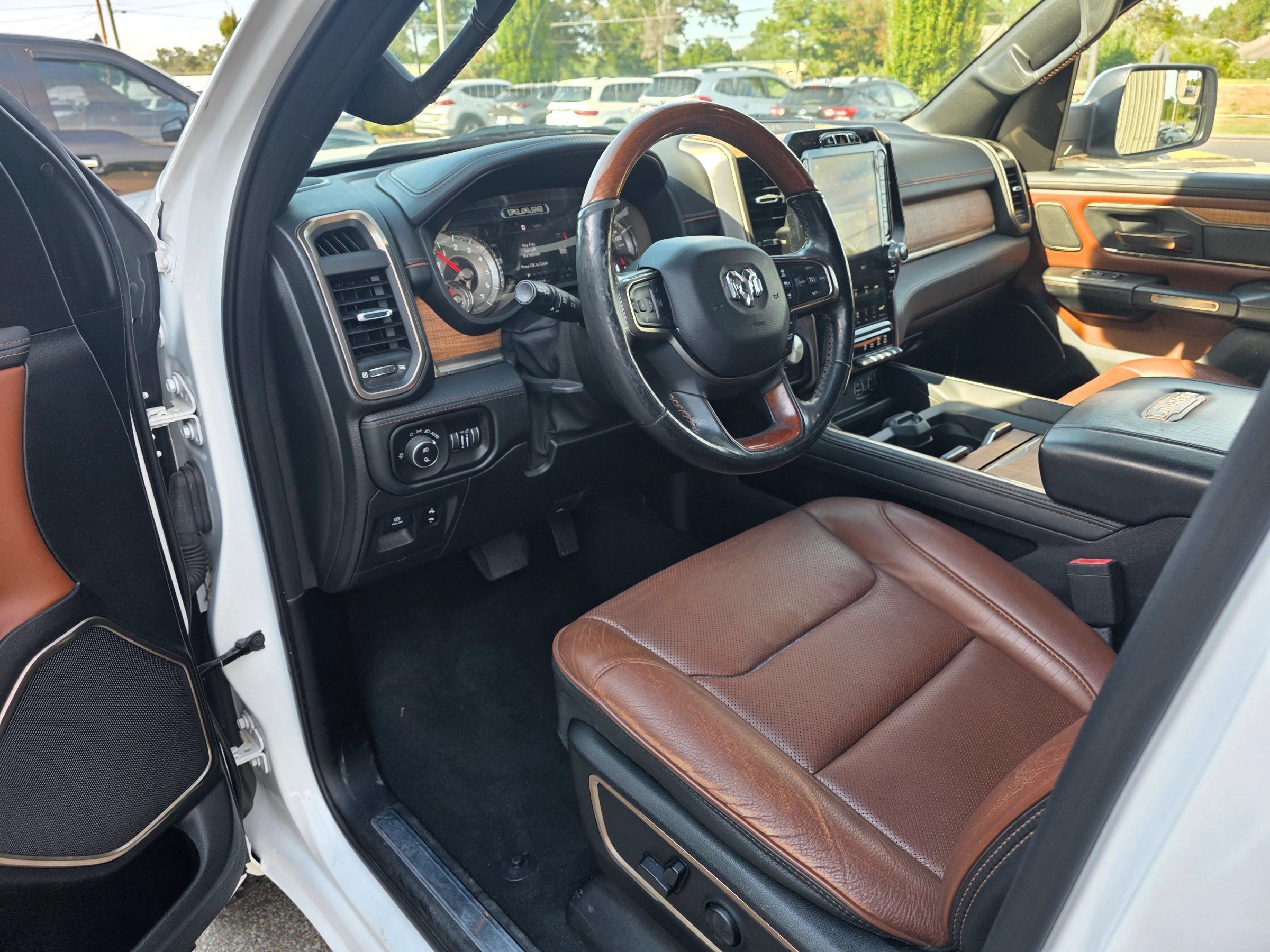 Used 2019 RAM 1500 Limited AWD/4WD image 13