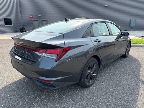 Certified 2021 Hyundai Elantra SEL FWD image 7