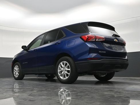 Used 2022 Chevrolet Equinox LS FWD image 22