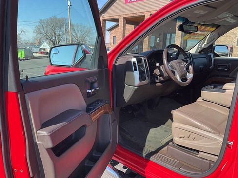 Used 2017 GMC Sierra 1500 SLT w/ Suspension Package, Off-Road image 28