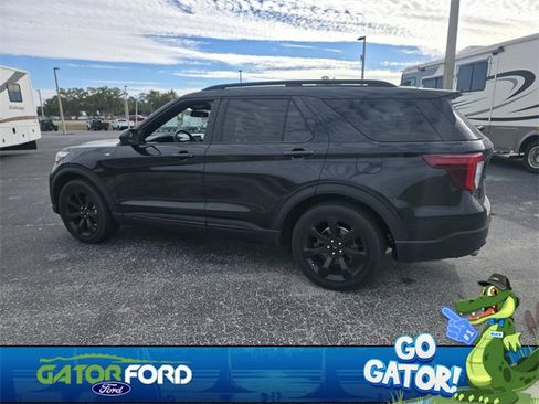 Used 2023 Ford Explorer ST-Line w/ Class IV Trailer Tow Package image 7
