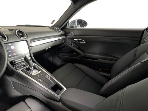 Used 2025 Porsche 718 Cayman image 22