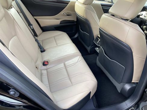 Used 2020 Lexus ES 350 w/ Luxury Package image 25