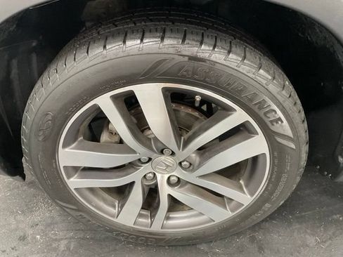 Certified 2017 Honda Pilot Touring image 11