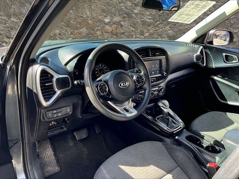 Used 2021 Kia Soul S FWD image 12