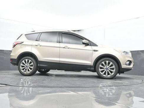 Used 2018 Ford Escape Titanium AWD/4WD image 22