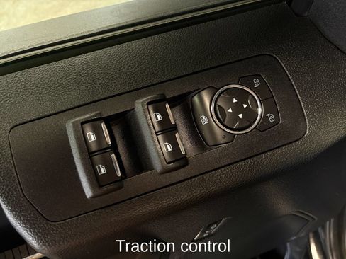 Used 2015 Ford F150 XLT w/ Equipment Group 302A Luxury AWD/4WD image 11