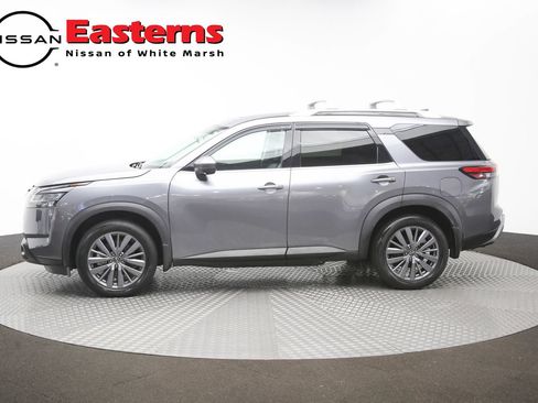 Used 2024 Nissan Pathfinder SL AWD/4WD image 59
