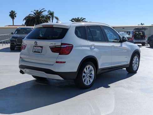 Used 2017 BMW X3 xDrive28i image 5