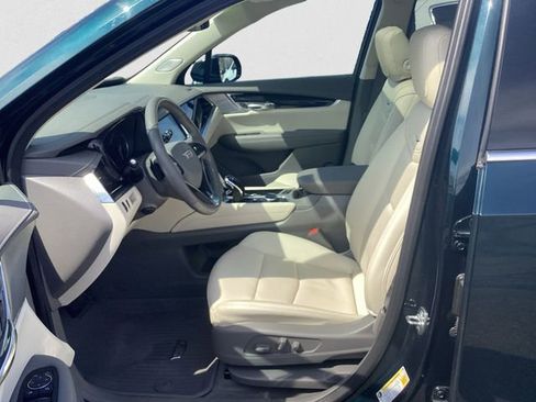 Used 2025 Cadillac XT6 Premium Luxury w/ LPO, Floor Liner Package AWD/4WD image 9