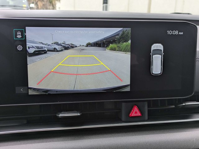 Used 2025 Kia Carnival EX FWD image 25
