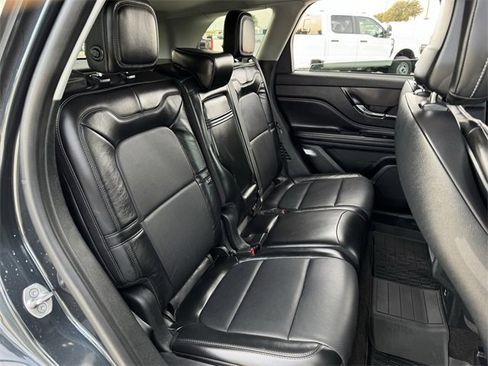 Used 2020 Lincoln Corsair Reserve w/ Appearance Package image 29