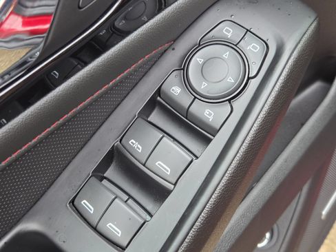 Used 2023 Chevrolet Traverse RS AWD/4WD image 28