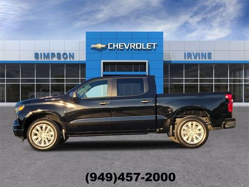 Used 2025 Chevrolet Silverado 1500 Custom image 5