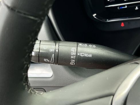 Used 2024 GMC Yukon SLT image 18