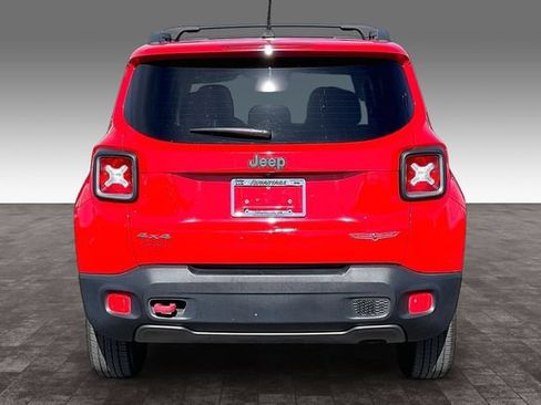 Used 2016 Jeep Renegade Trailhawk AWD/4WD image 4