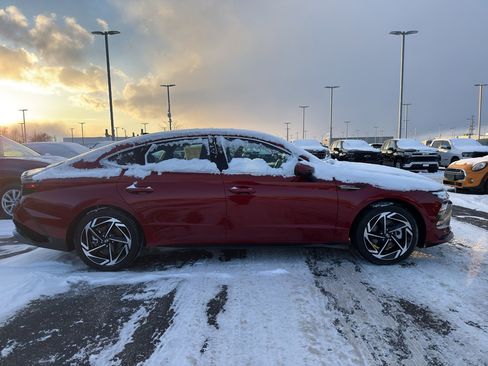 Used 2024 Hyundai Sonata SEL w/ Convenience Package image 4