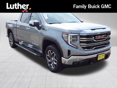 New 2026 GMC Sierra 1500 SLT w/ SLT Premium Package