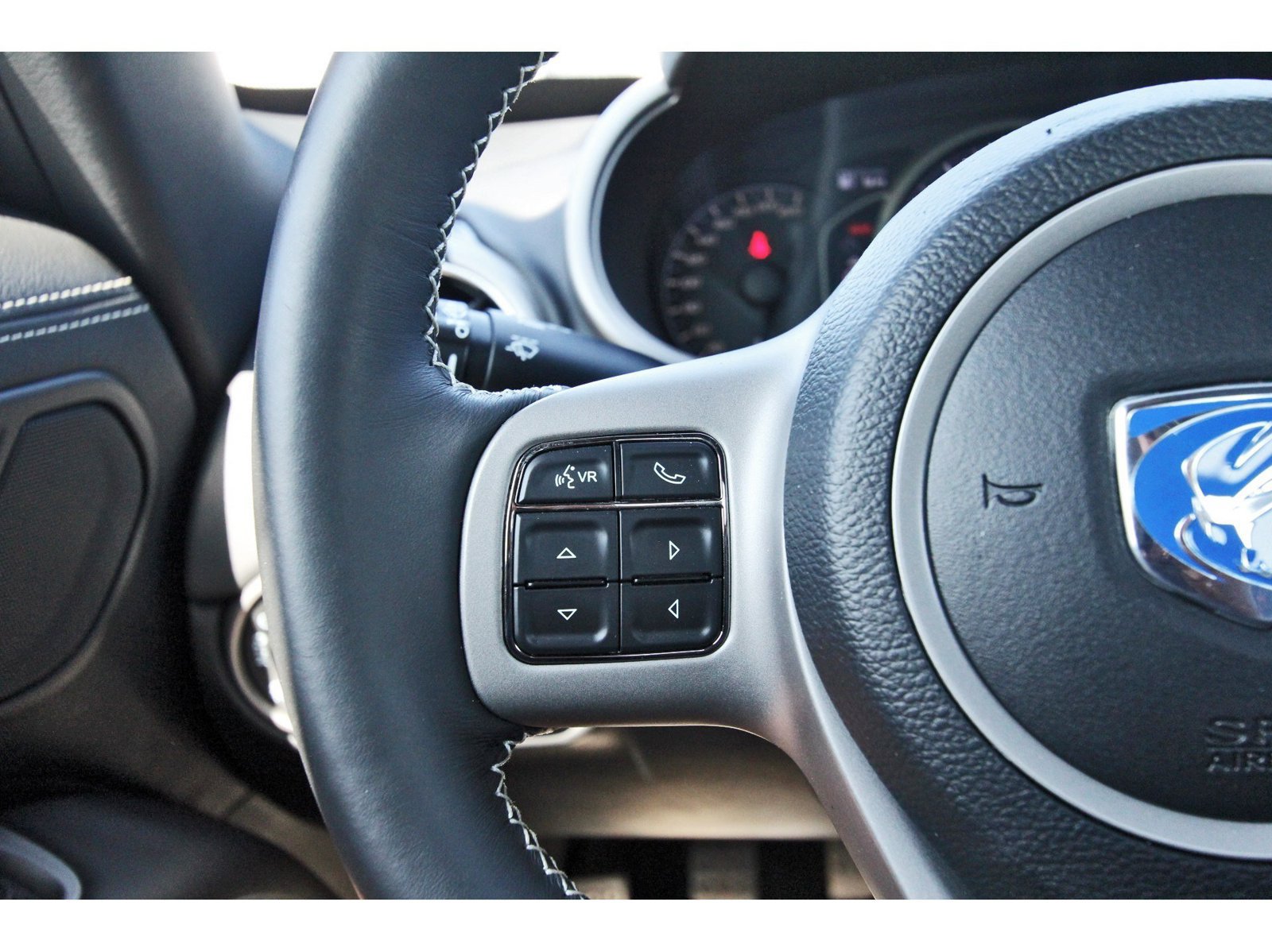 Used 2013 SRT Viper GTS w/ GTS Laguna Interior Pkg RWD image 19