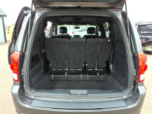 Used 2015 Dodge Grand Caravan SE w/ Quick Order Package 29E SE FWD image 12