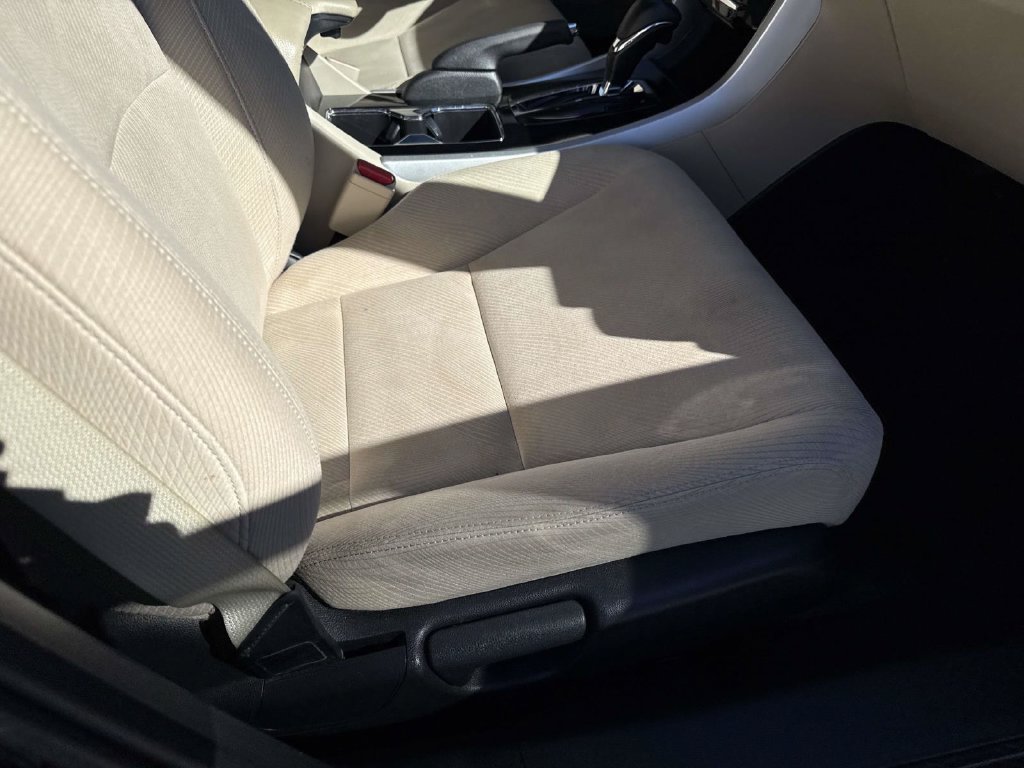 Used 2016 Honda Accord EX image 27