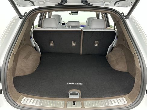Used 2026 Genesis GV70 2.5T Advanced image 24