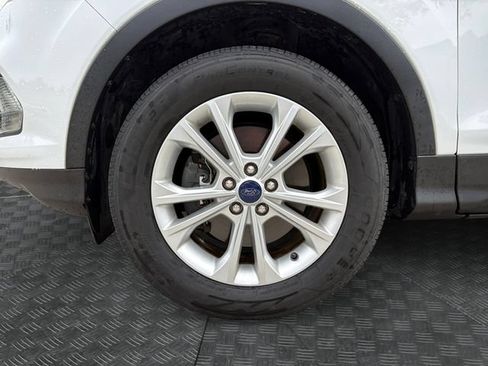 Used 2017 Ford Escape SE AWD/4WD image 13