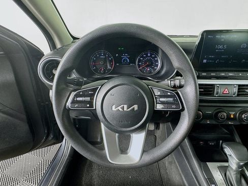Certified 2023 Kia Forte LXS w/ LXS Technology Package FWD image 11
