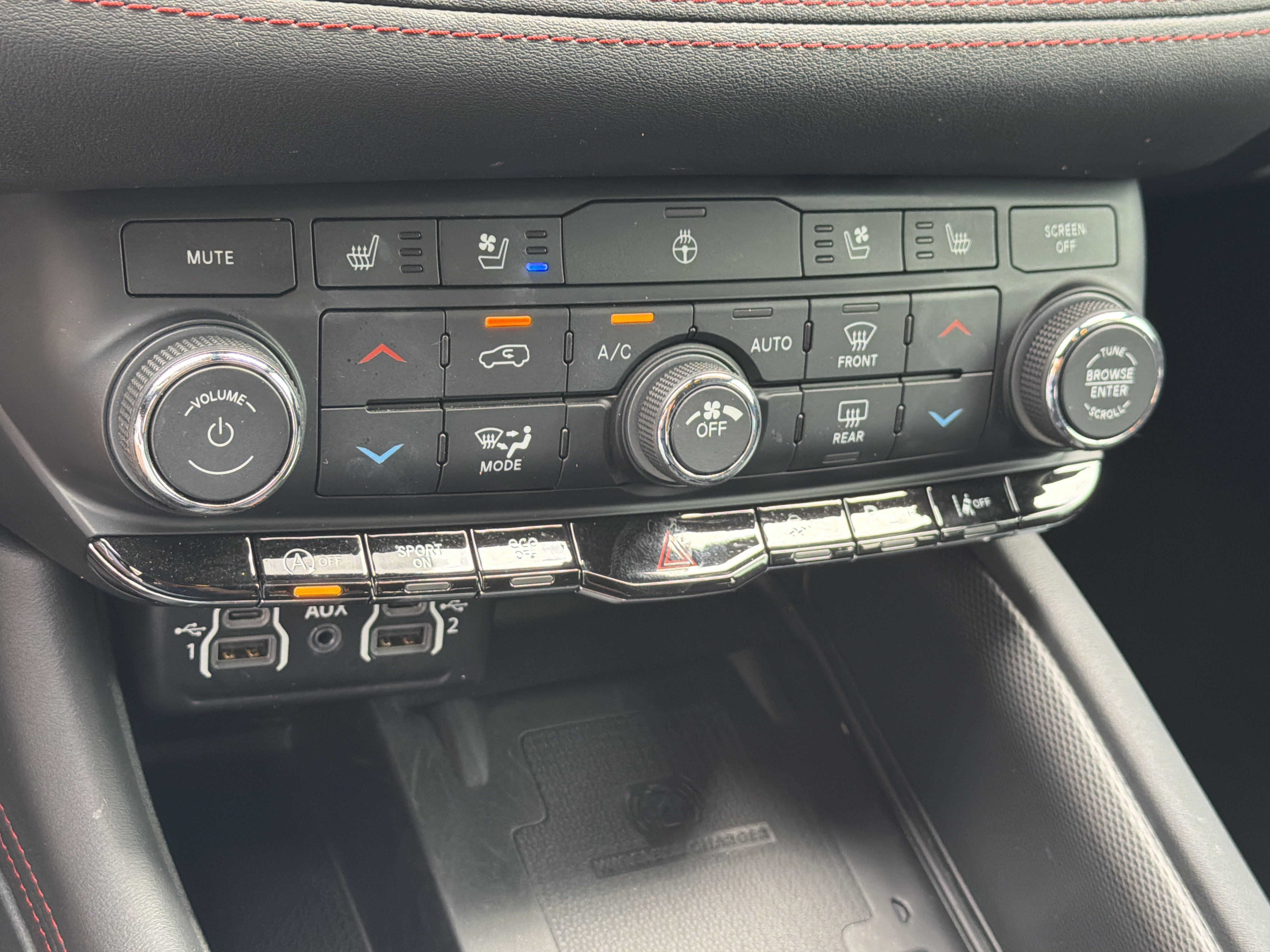 Used 2023 Dodge Durango GT AWD/4WD image 28